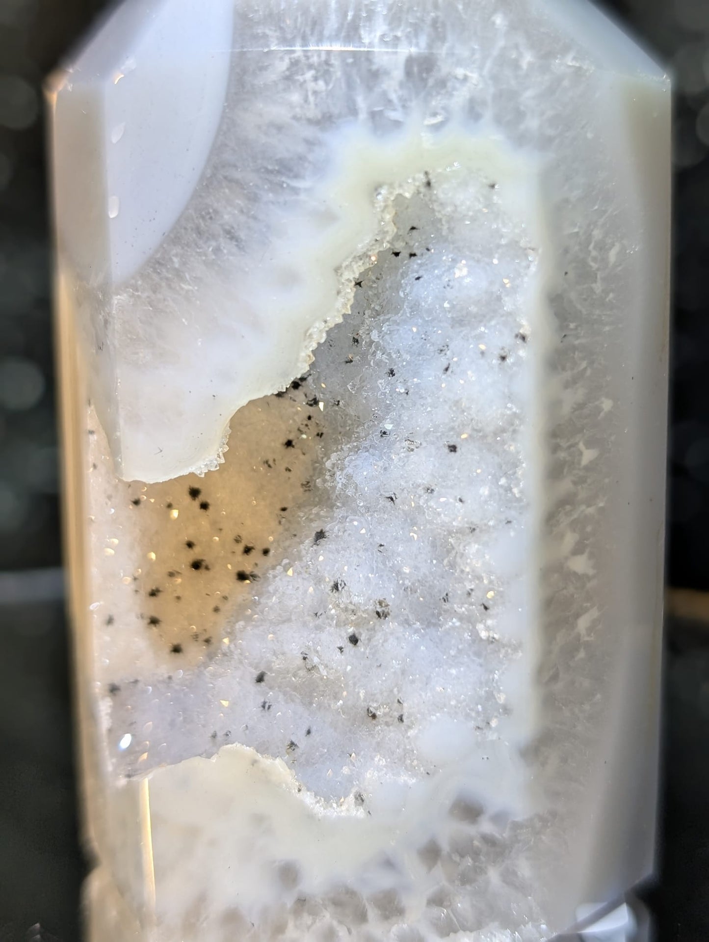 Achat Turm mit Druzy | 144g | Sanfte Klarheit & innere Ruhe