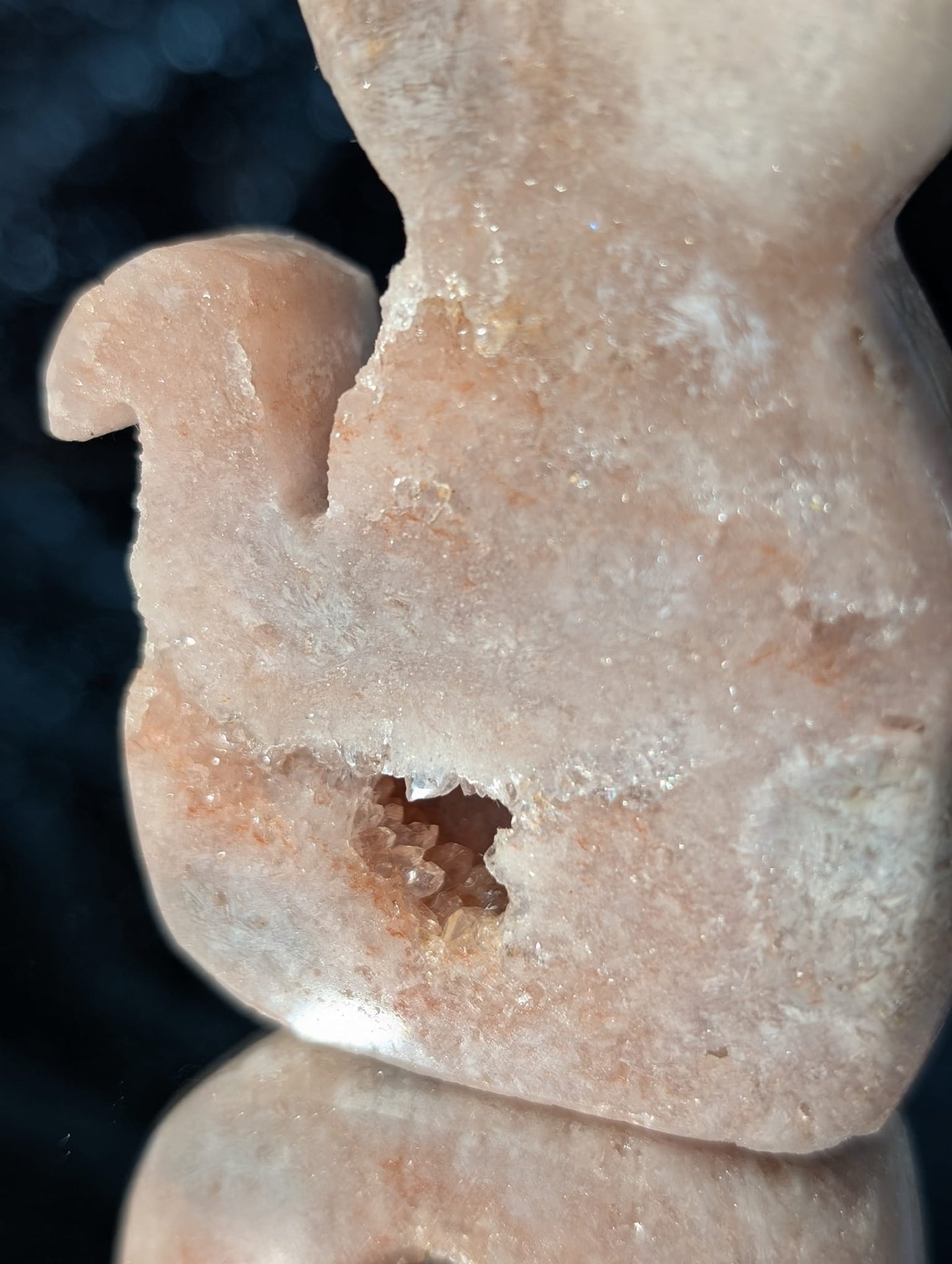 Pink Amethyst Katze mit Druzy – Unikat