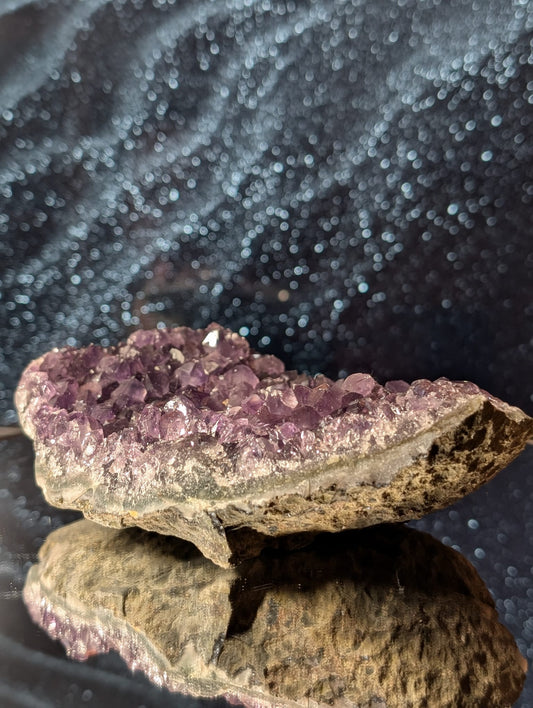 Amethyst-Cluster mit Calcit | 0,78 kg