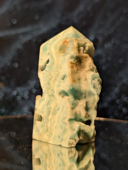 Aragonit-Turm mit Druzy