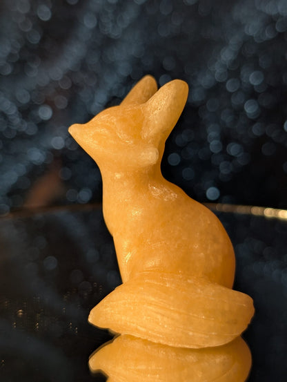 Fuchs-Figuren aus Jade, Aventurin, Orangencalcit, Rosenquarz, Ader-Jaspis