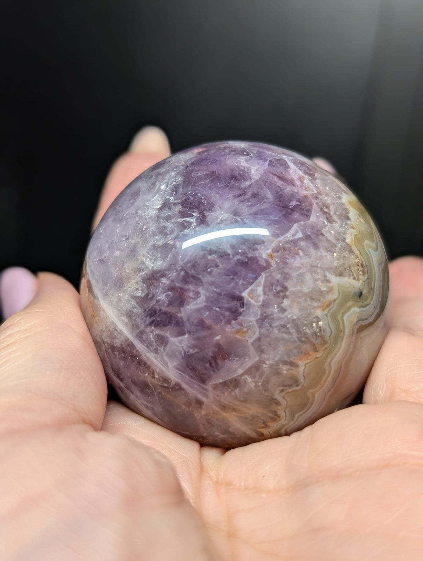 Grazy Lace Amethyst Kugel – Naturschliff