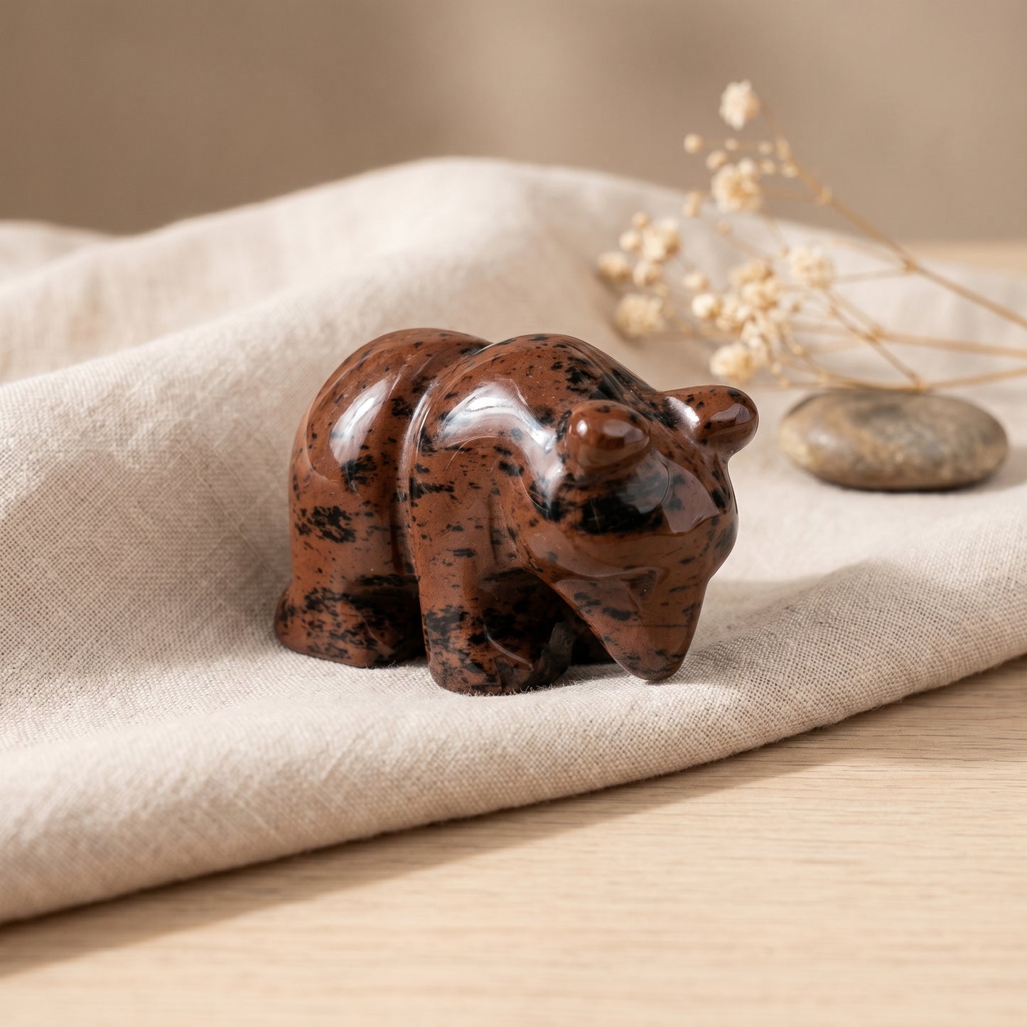 Mahagoni Obsidian Bär – sanfte Stärke & Schutz