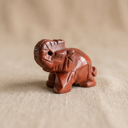 Roter Jaspis Elefant – kraftvolle Ruhe & Erdung