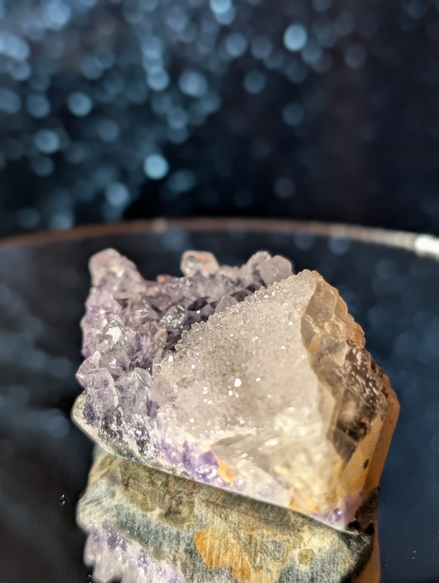 Amethyst-Stufe mit Sugar-Calcit