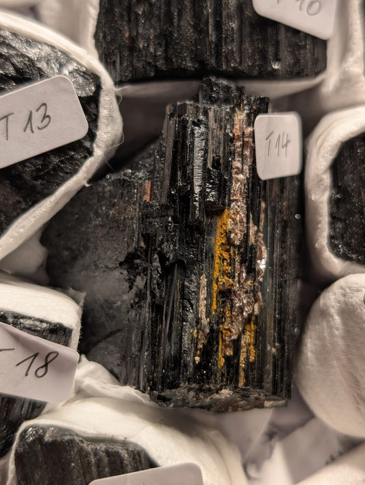 Kleine Turmalin-Stücke (Schutzsteine, 10–60 g)